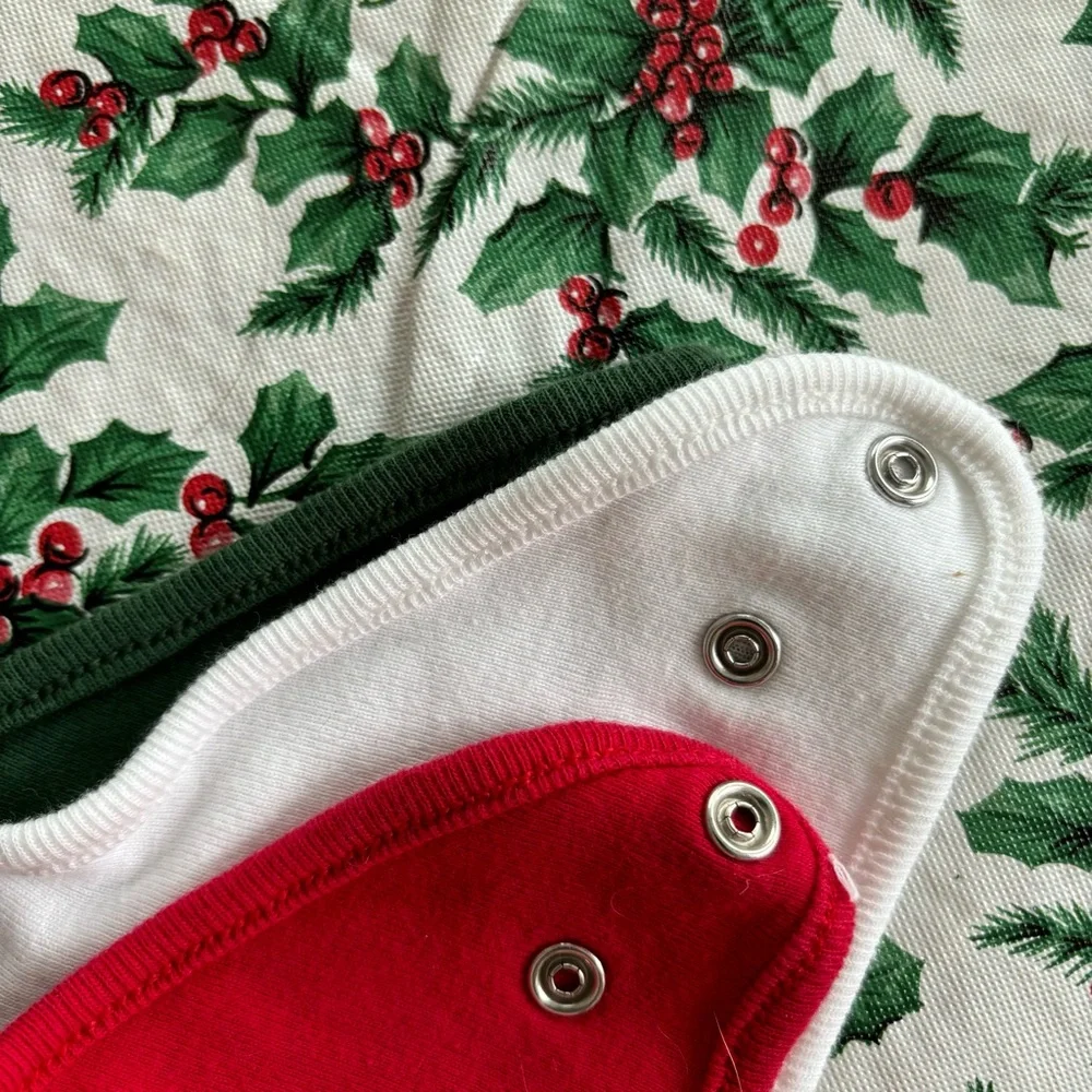 Rae Dunn - Holiday Bandana Bib Set for Babies - White, Green, Red